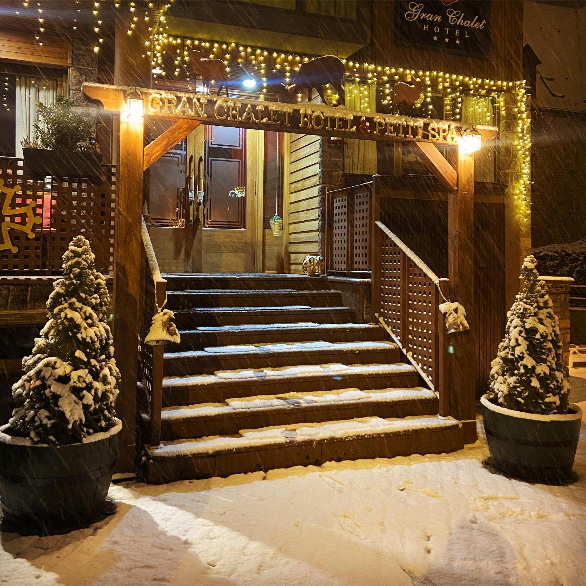 Gran Chalet Hotel & Petit Spa 비에라 외부 사진