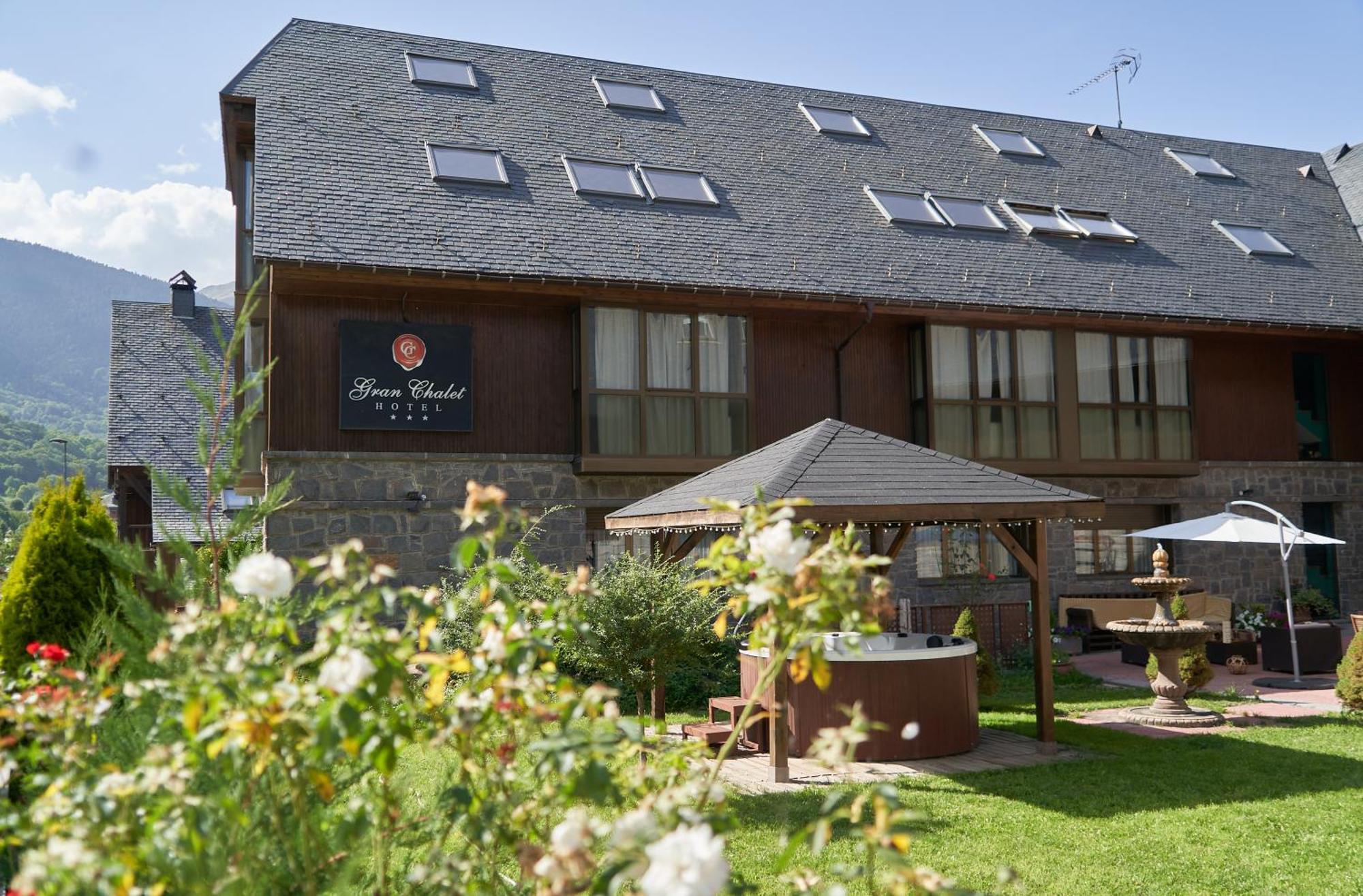 Gran Chalet Hotel & Petit Spa 비에라 외부 사진